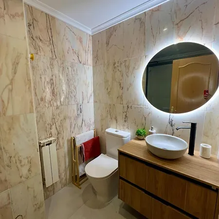 651a Siente Céntrico Con Garaje Apartamento Oviedo